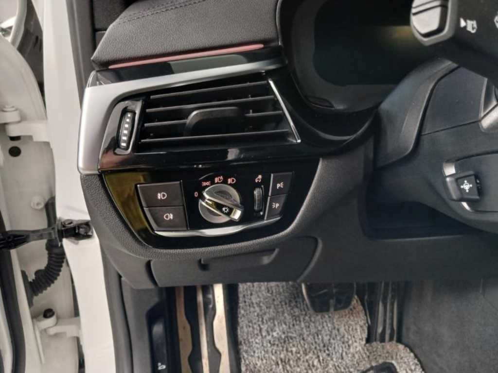 BMW 5 Series - Vista 12