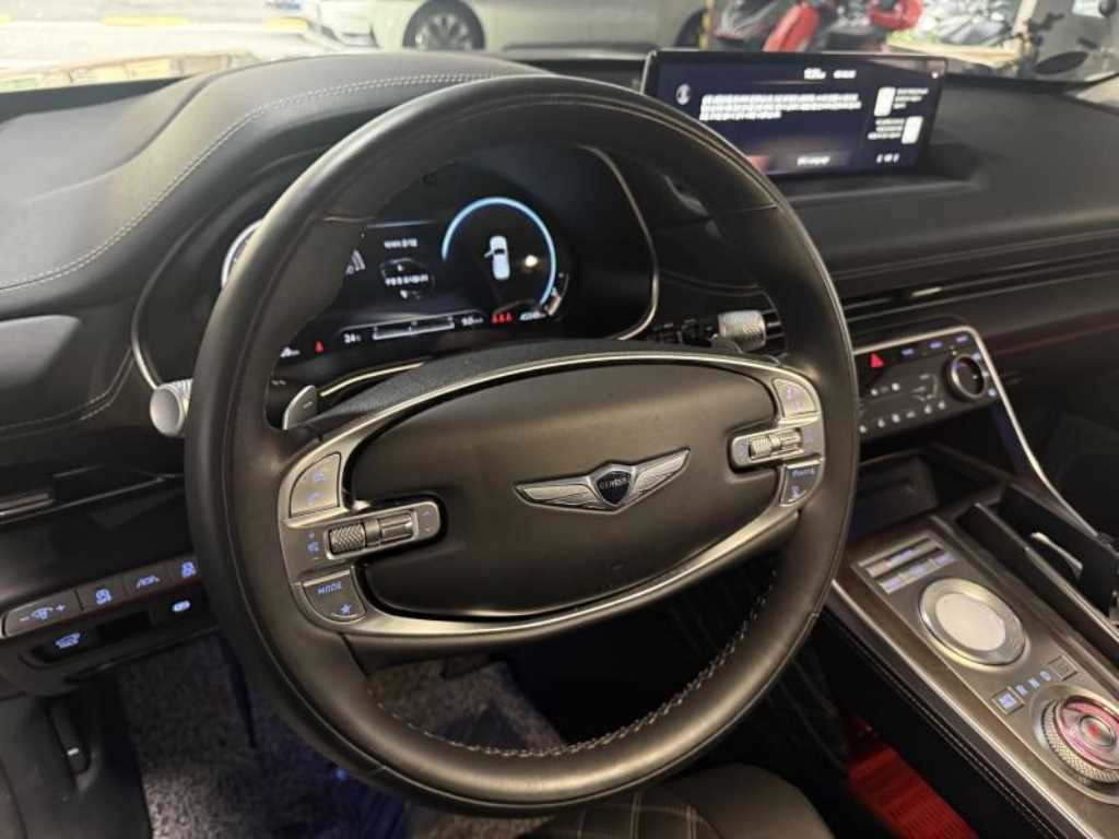 Genesis GV80 - Vista 4