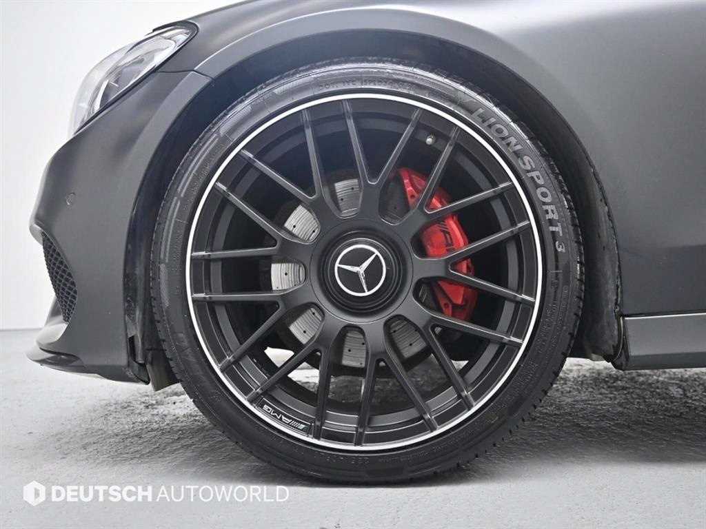 Mercedes Benz C Class - Vista 4