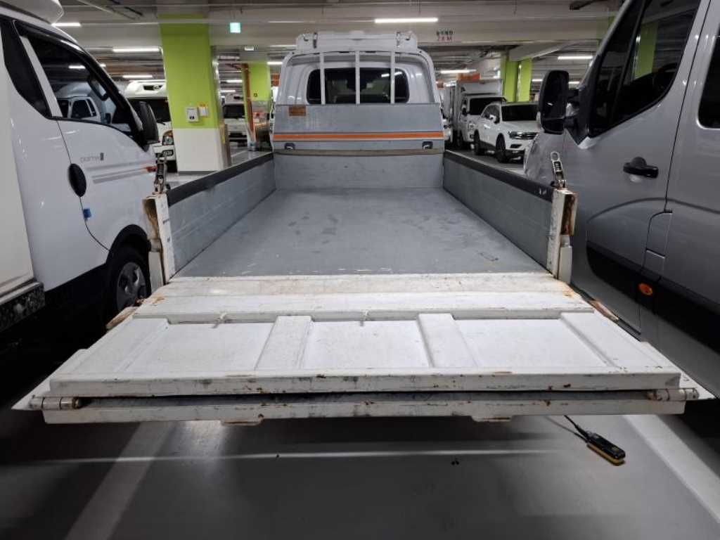 Small Truck Top_Powergate 2022 Blanco - Importación desde Corea - HF Imports Iquique - Foto 17
