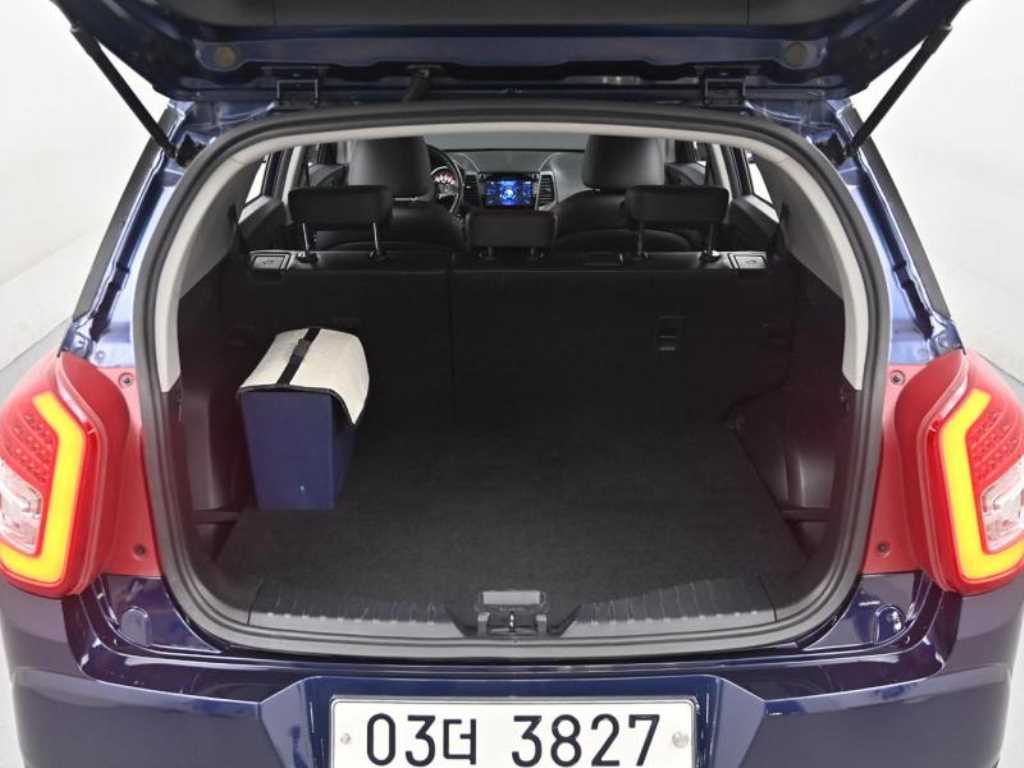 Ssangyong Tivoli 2016 Azul - Importación desde Corea - HF Imports Iquique - Foto 20