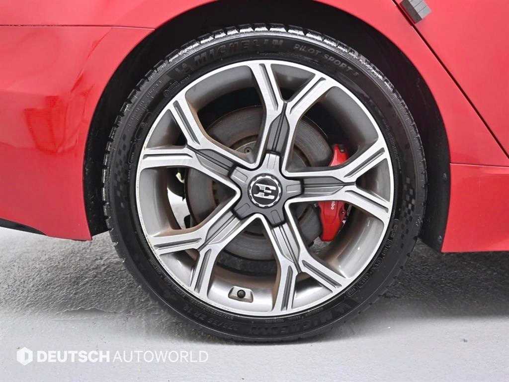 KIA Stinger - Vista 5