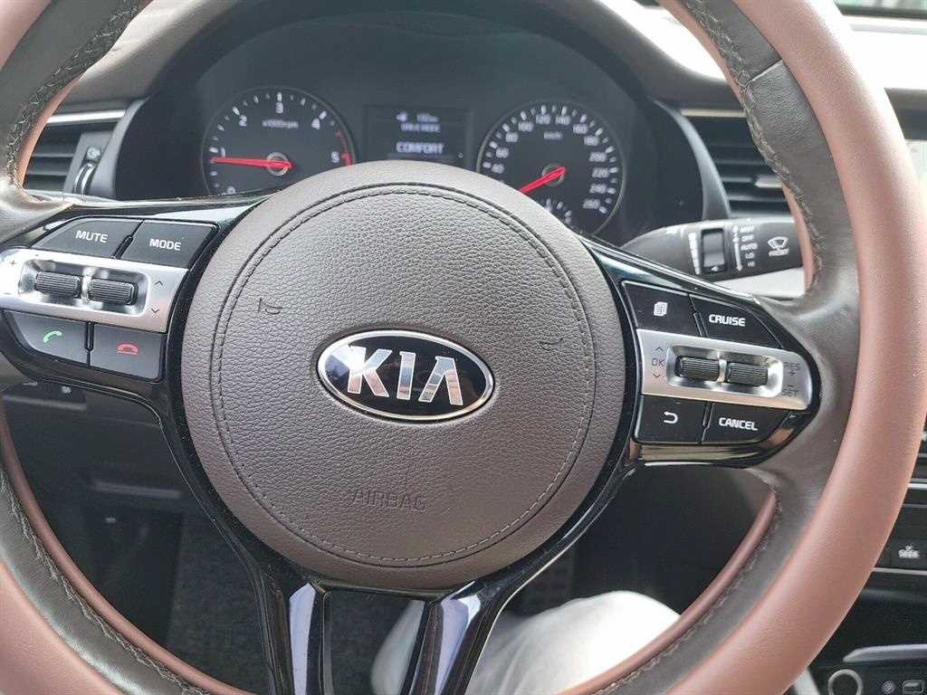 KIA K7 - Vista 12