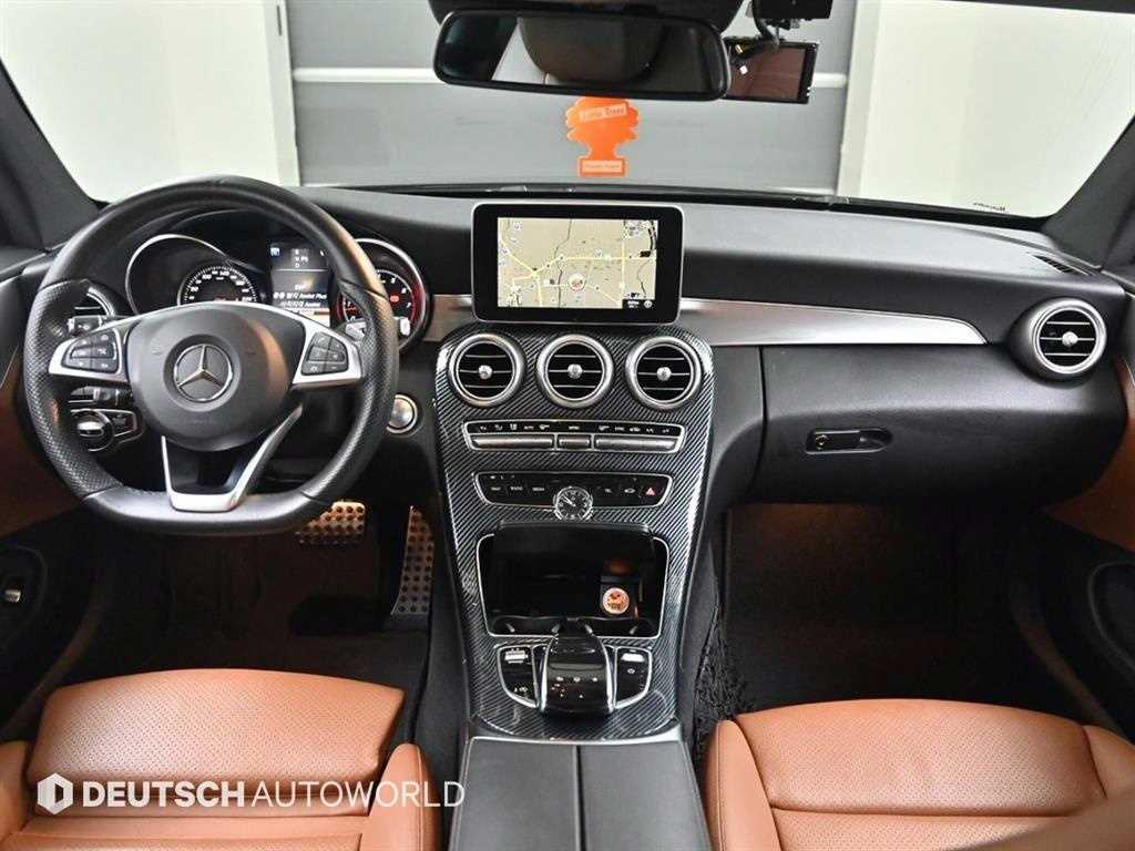 Mercedes Benz C Class - Vista 8