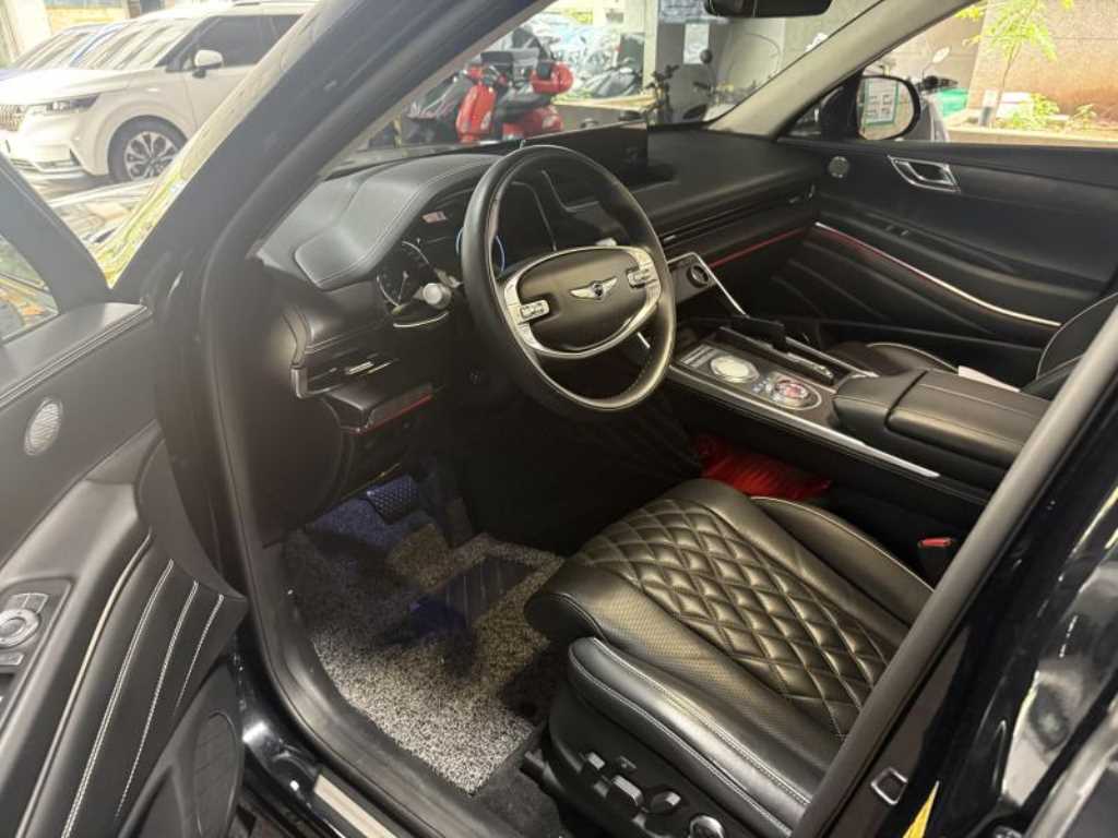 Genesis GV80 - Vista 3