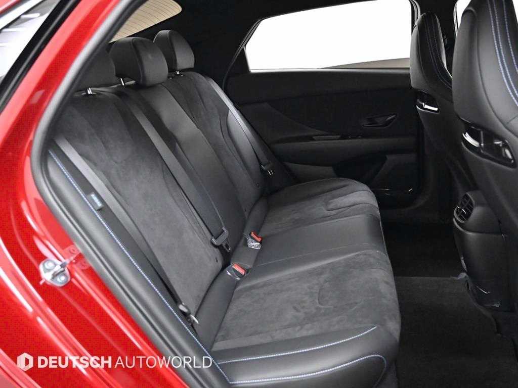 HYUNDAI Avante - Vista 12