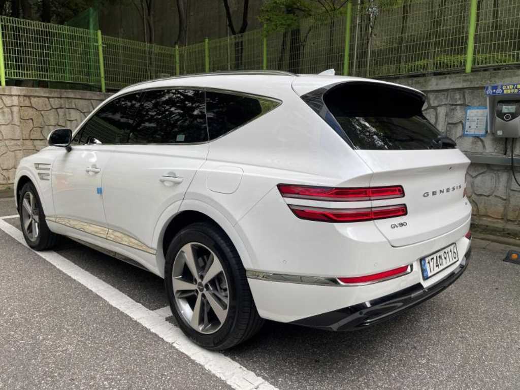 Genesis GV80 - Vista 6