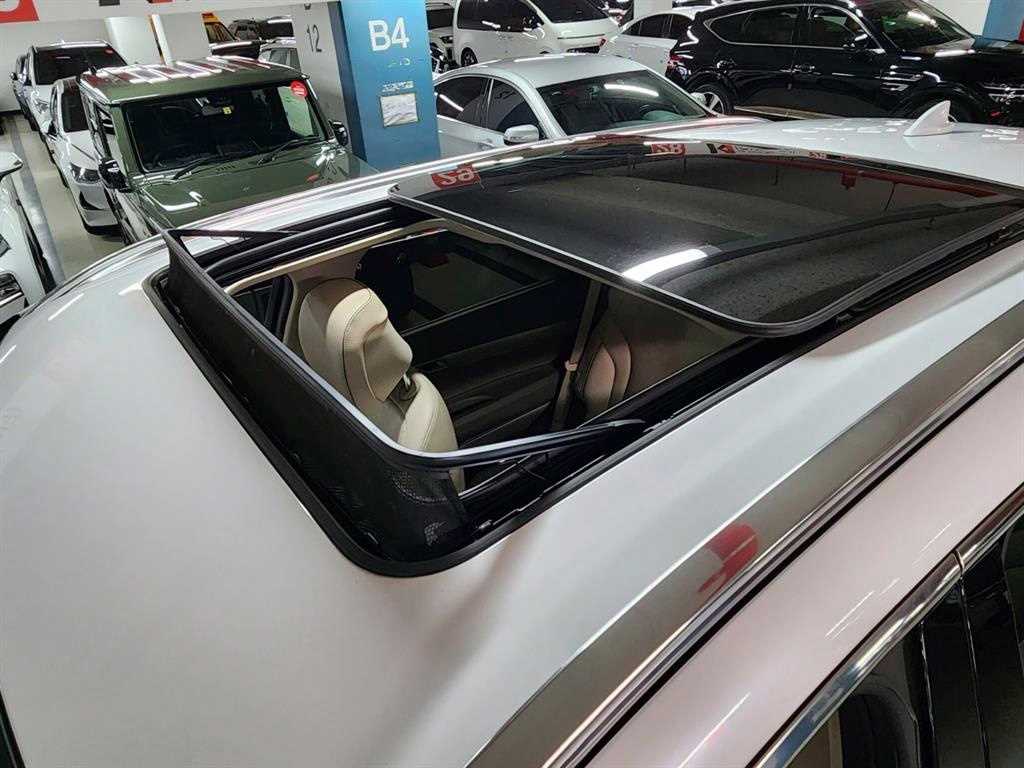 Genesis GV80 - Vista 10