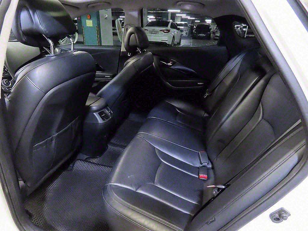 HYUNDAI Grandeur - Vista 7