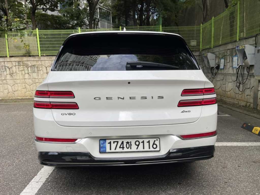 Genesis GV80 - Vista 5