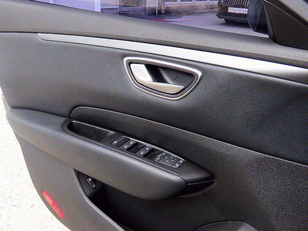 SAMSUNG SM6 - Vista 11