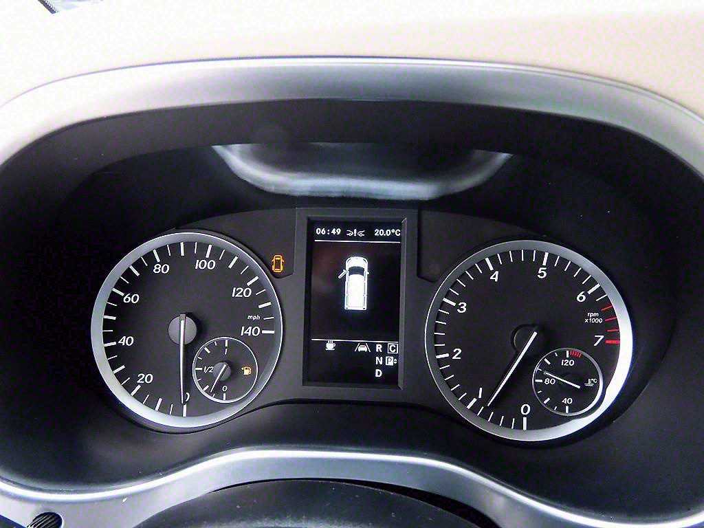 Mercedes Benz V Class - Vista 10