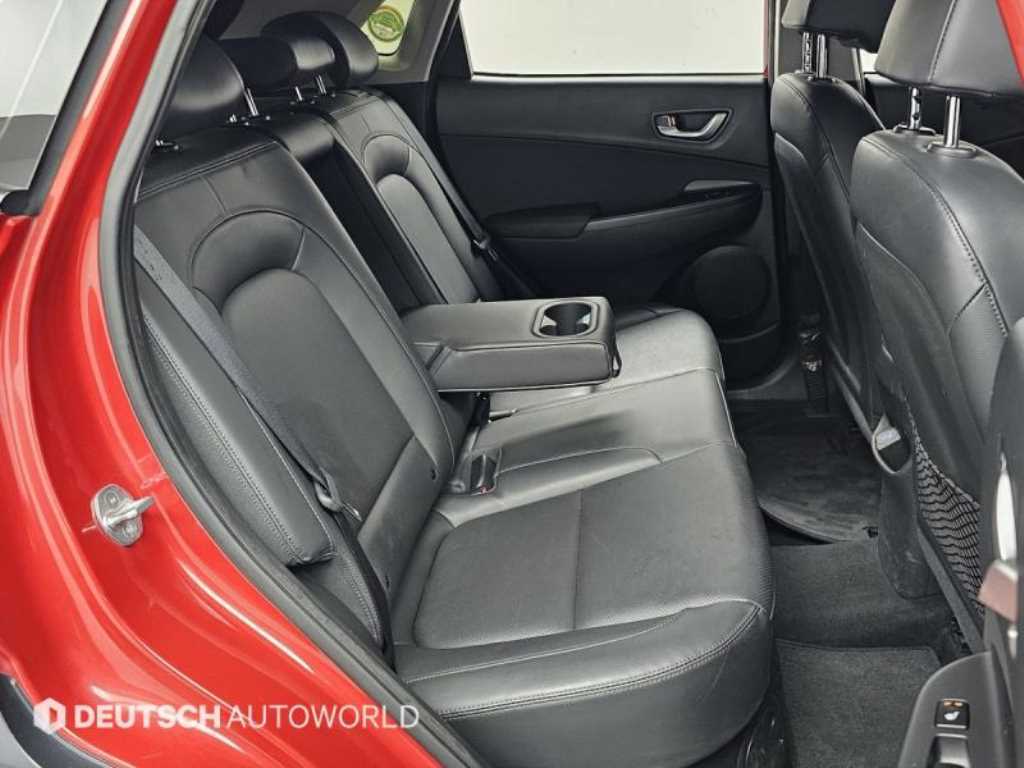 HYUNDAI Kona - Vista 12