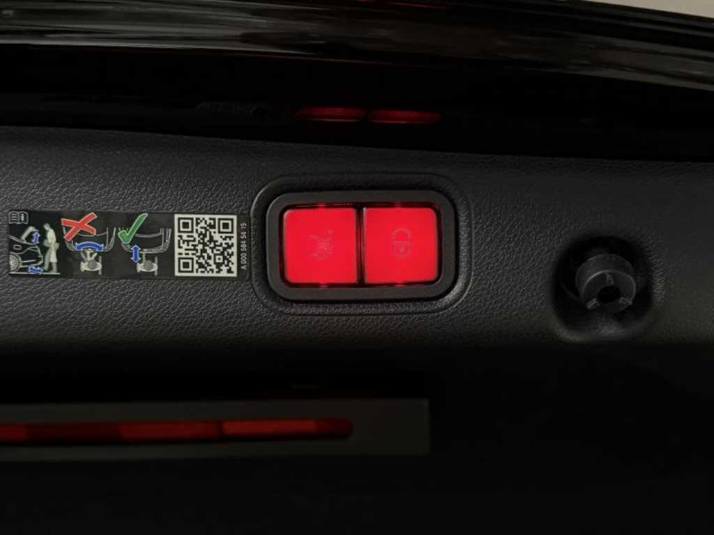 Mercedes Benz E class - Vista 7