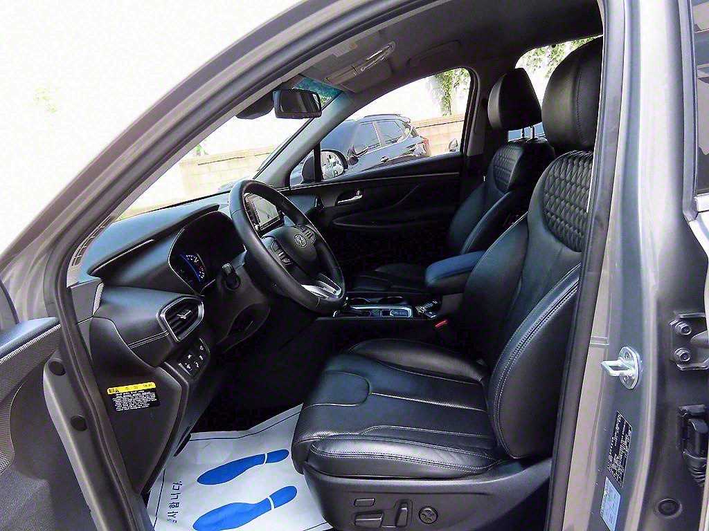 HYUNDAI Santa Fe - Vista 5