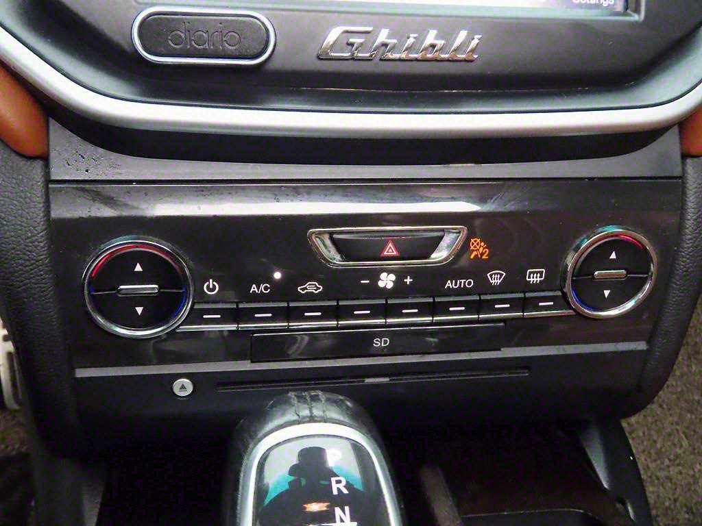 Maserati Ghibli - Vista 9