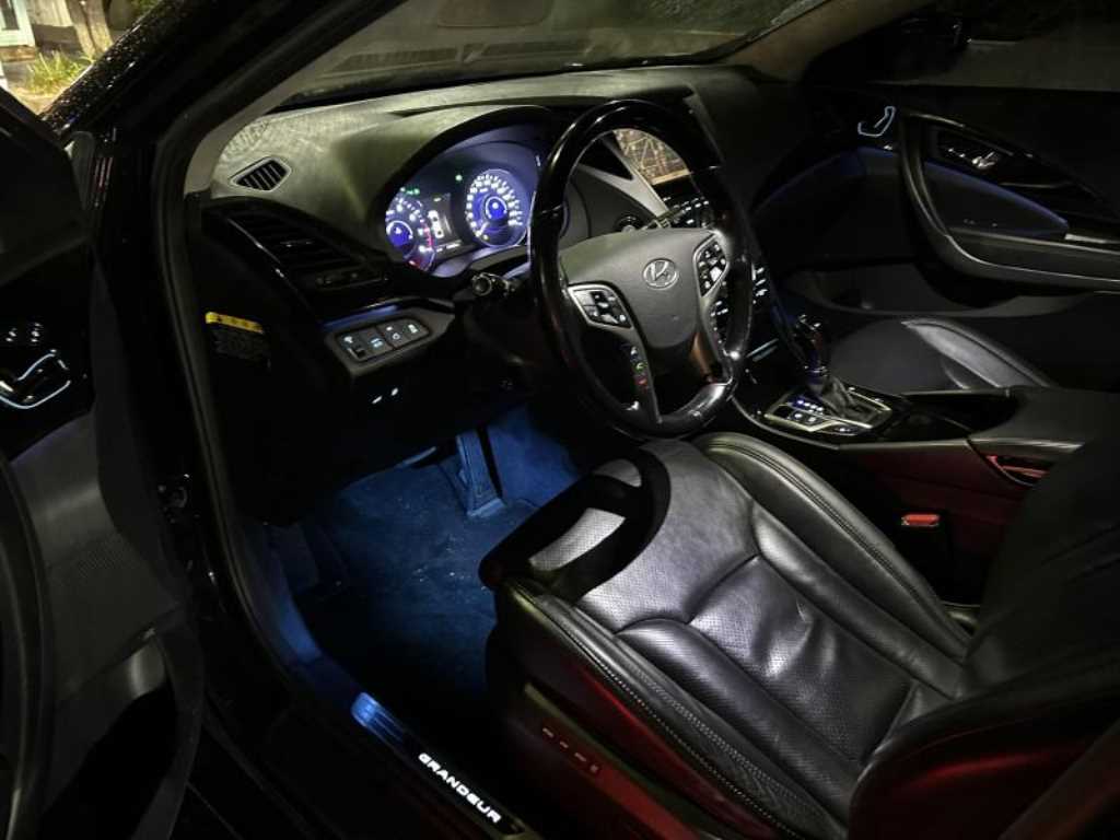 HYUNDAI Grandeur - Vista 5