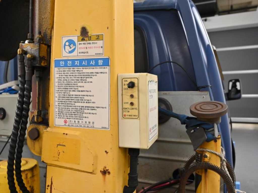 Small Truck Complaint (crane) 2011 Azul - Importación desde Corea - HF Imports Iquique - Foto 16