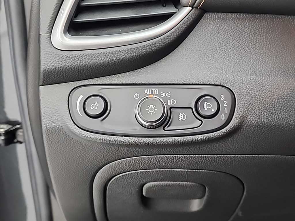 Chevrolet Trax 2017 Gris - Importación desde Corea - HF Imports Iquique - Foto 16