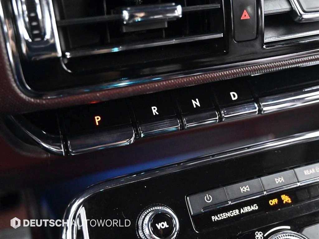 Lincoln Navigator - Vista 9