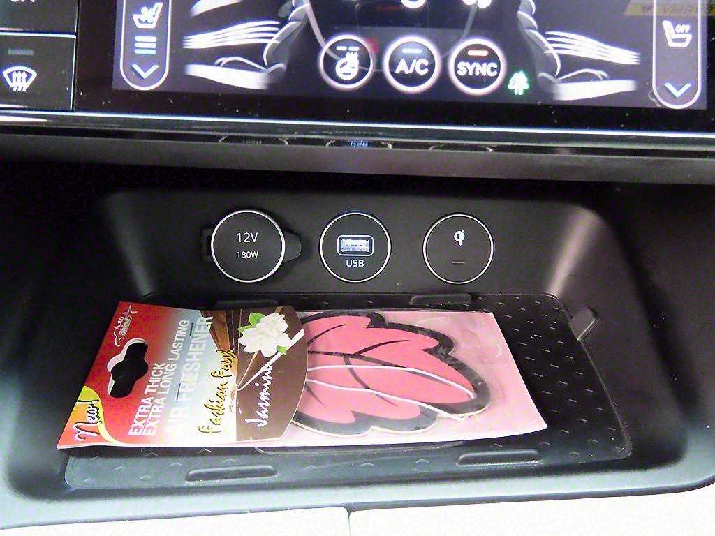 Genesis G70 2024 the color of pearl - Importación desde Corea - HF Imports Iquique - Foto 13