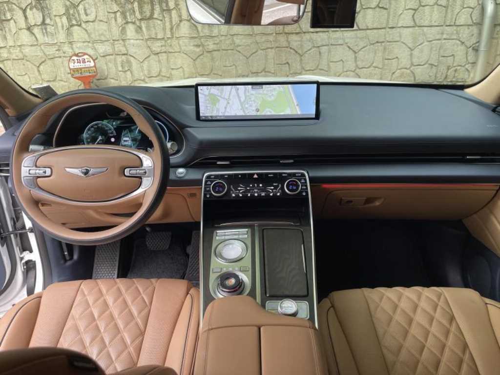 Genesis GV80 - Vista 9