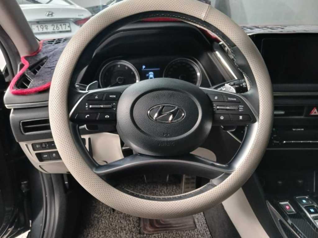 HYUNDAI Sonata - Vista 9