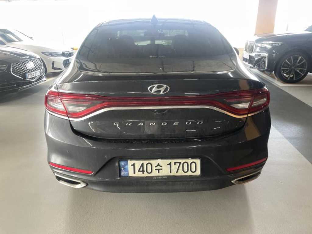 HYUNDAI Grandeur - Vista 4