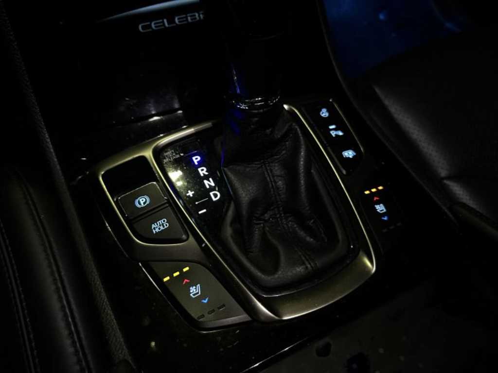 HYUNDAI Grandeur 2012 Negro - Importación desde Corea - HF Imports Iquique - Foto 15