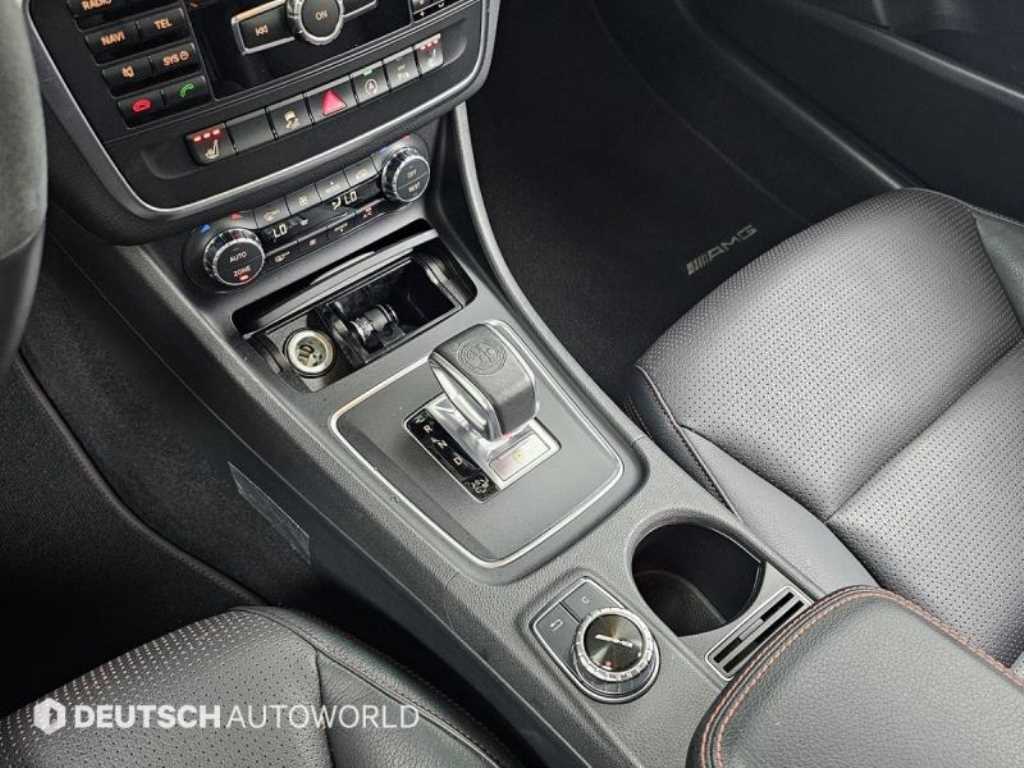 Mercedes Benz GLA Class - Vista 9