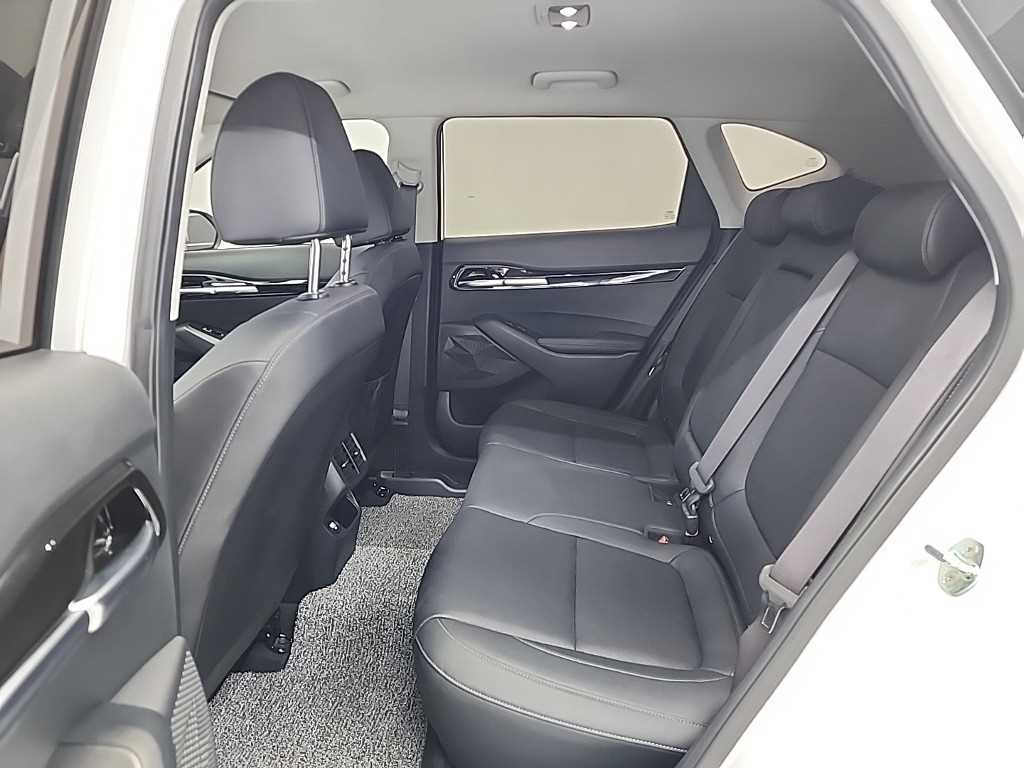 KIA Seltos - Vista 12