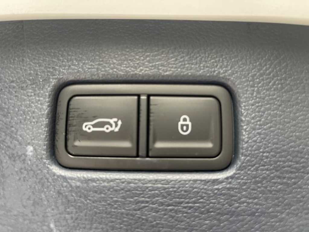 Genesis GV80 - Vista 8