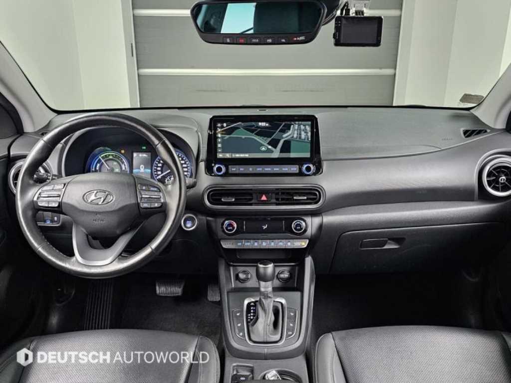 HYUNDAI Kona - Vista 7