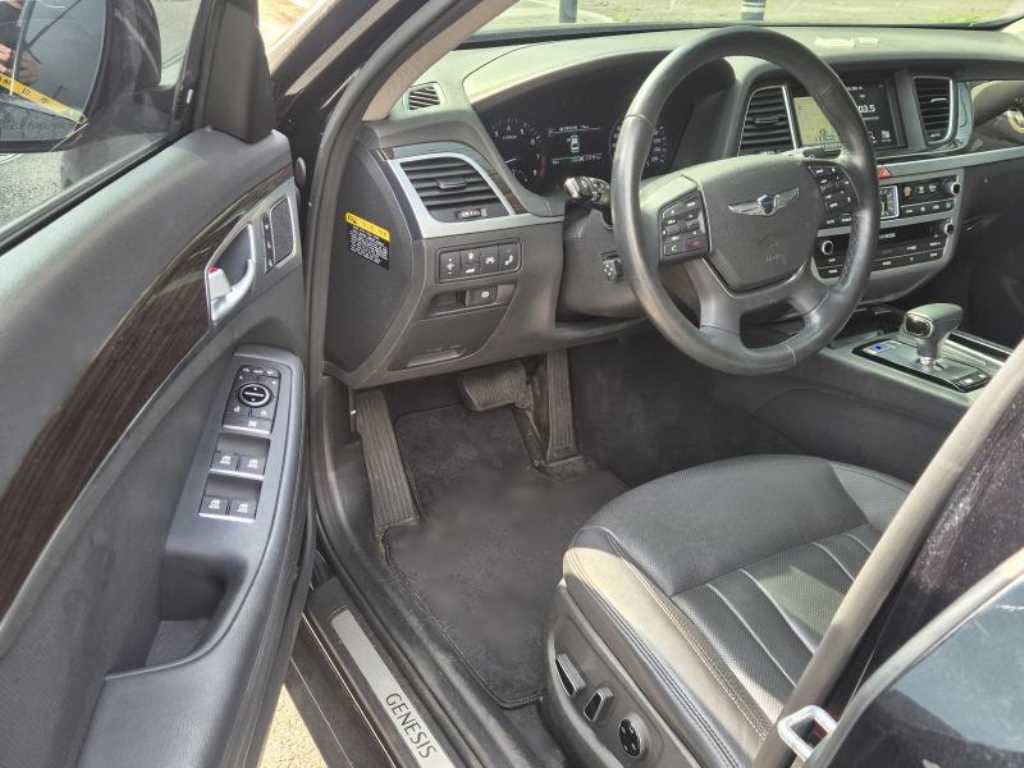 Genesis G80 - Vista 5