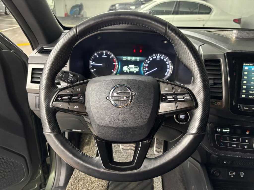 Ssangyong Rexton - Vista 6