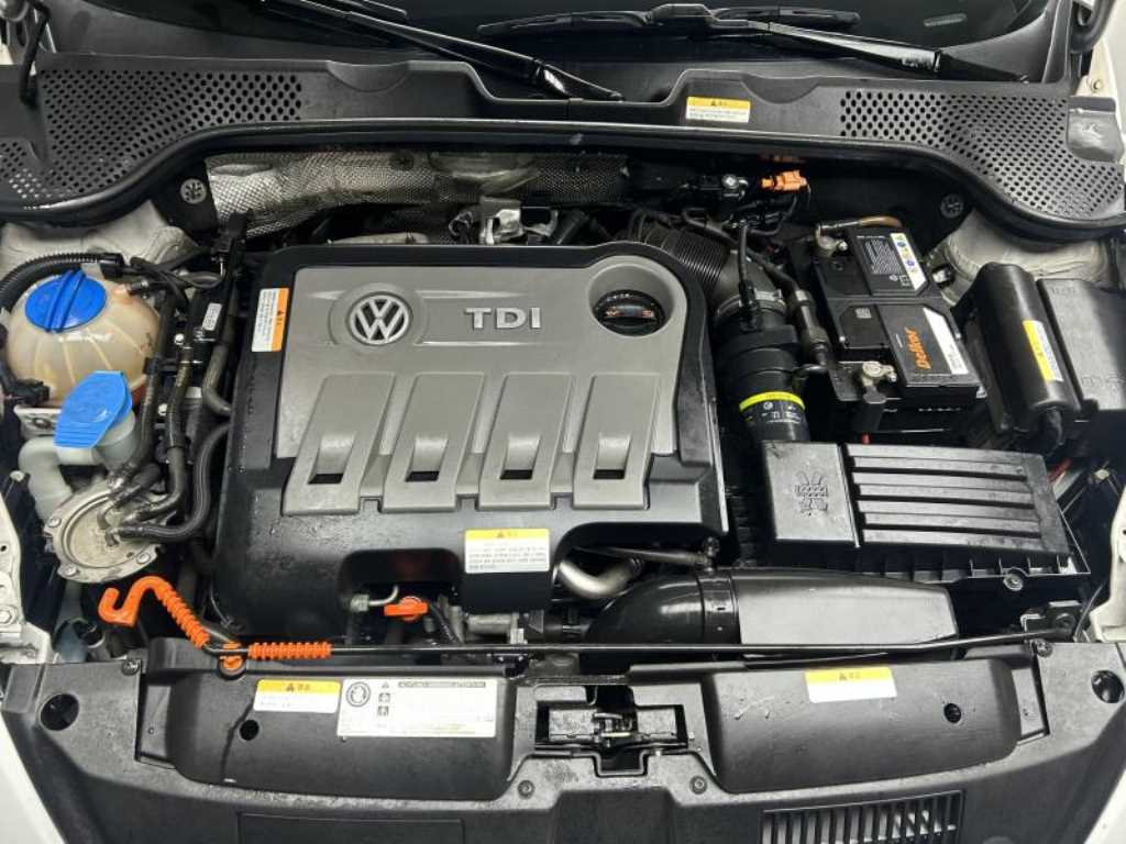 Volkswagen Beetle 2013 Blanco - Importación desde Corea - HF Imports Iquique - Foto 18