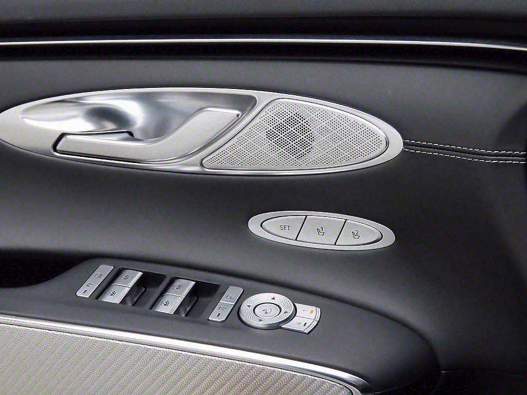 Genesis GV70 - Vista 10