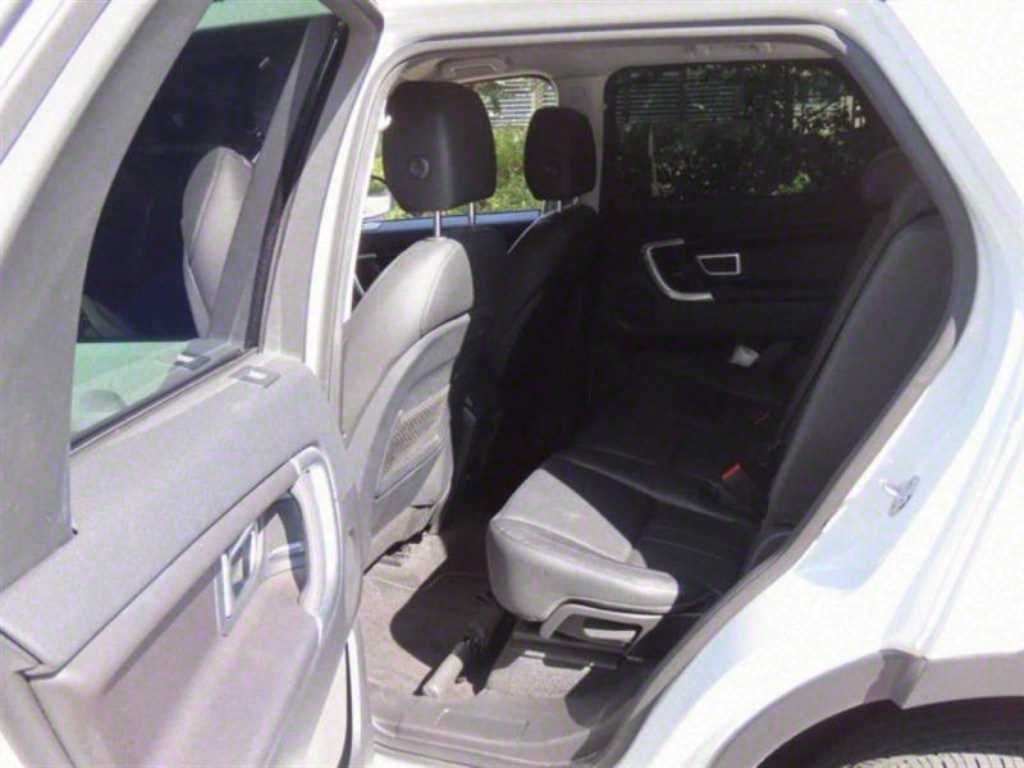 Land Rover Discovery Sports - Vista 7