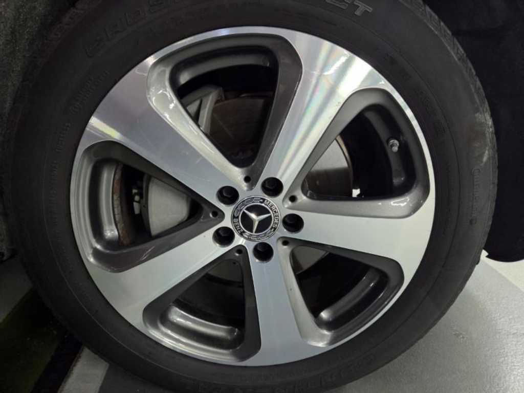 Mercedes Benz GLC Class 2019 Gris - Importación desde Corea - HF Imports Iquique - Foto 17