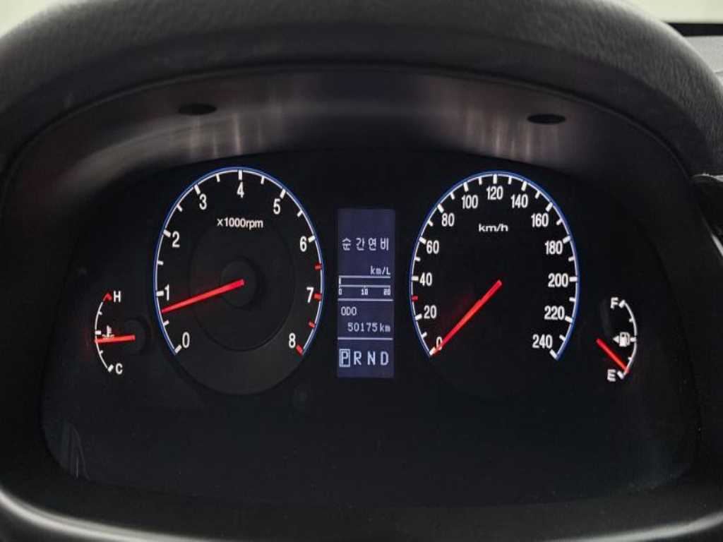 HYUNDAI Grandeur - Vista 7