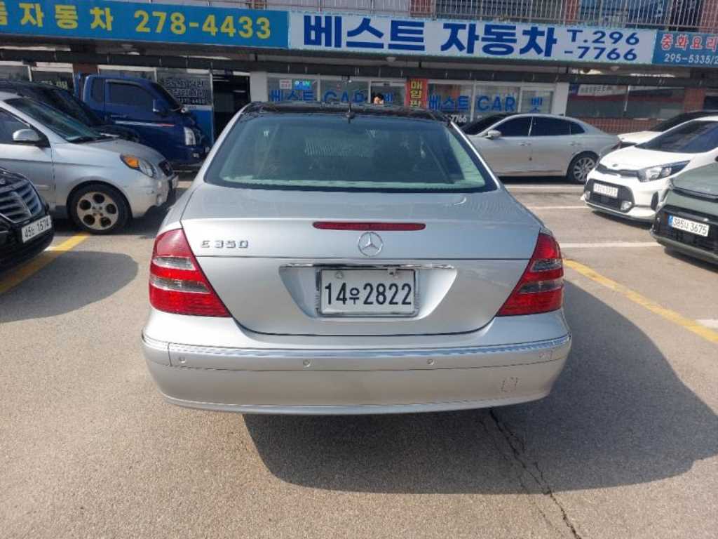 Mercedes Benz E class - Vista 6