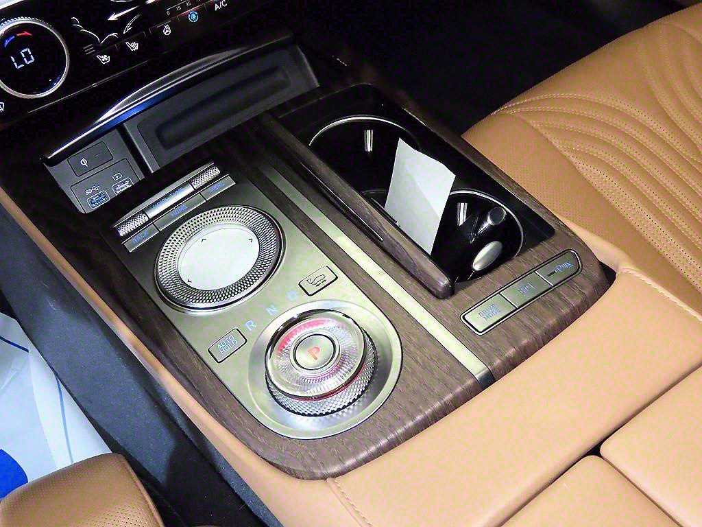 Genesis G80 - Vista 12