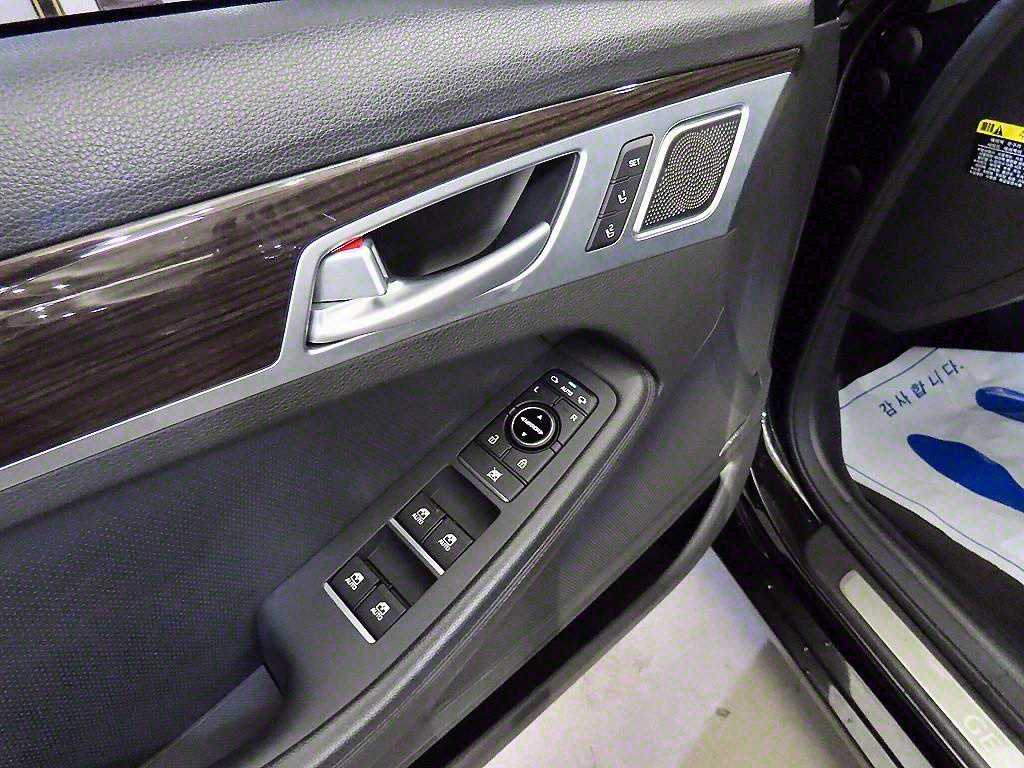 Genesis G80 2018 Negro - Importación desde Corea - HF Imports Iquique - Foto 13