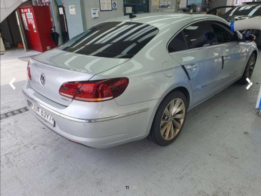 Volkswagen CC - Vista 4
