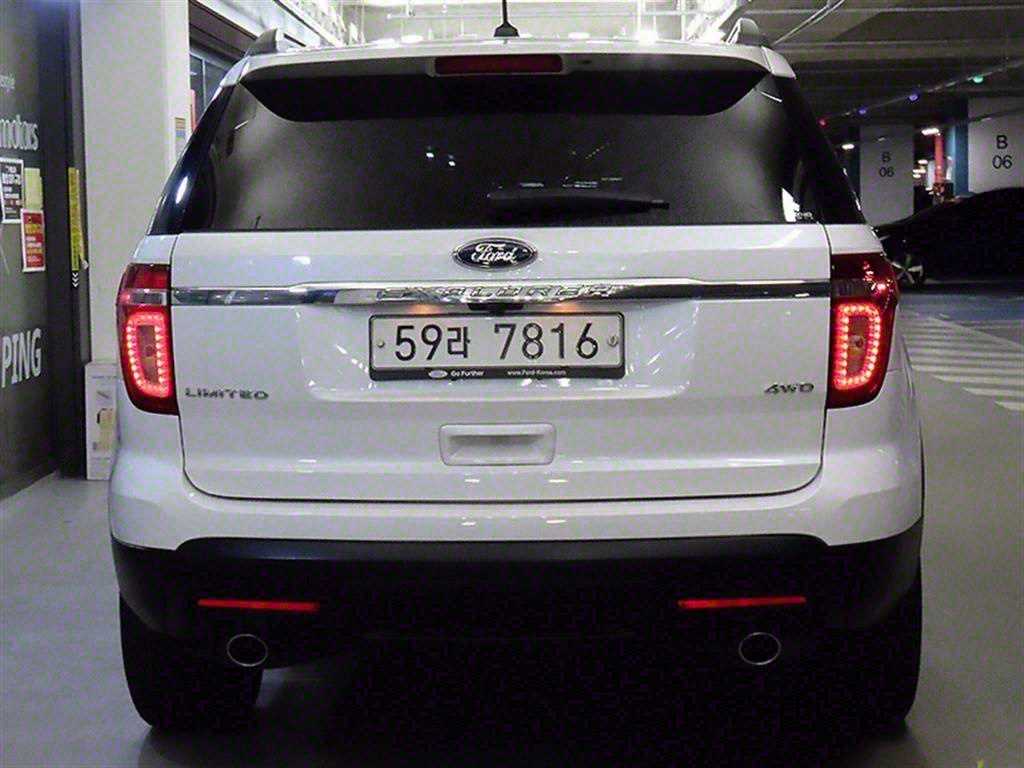 Ford Explorer - Vista 5