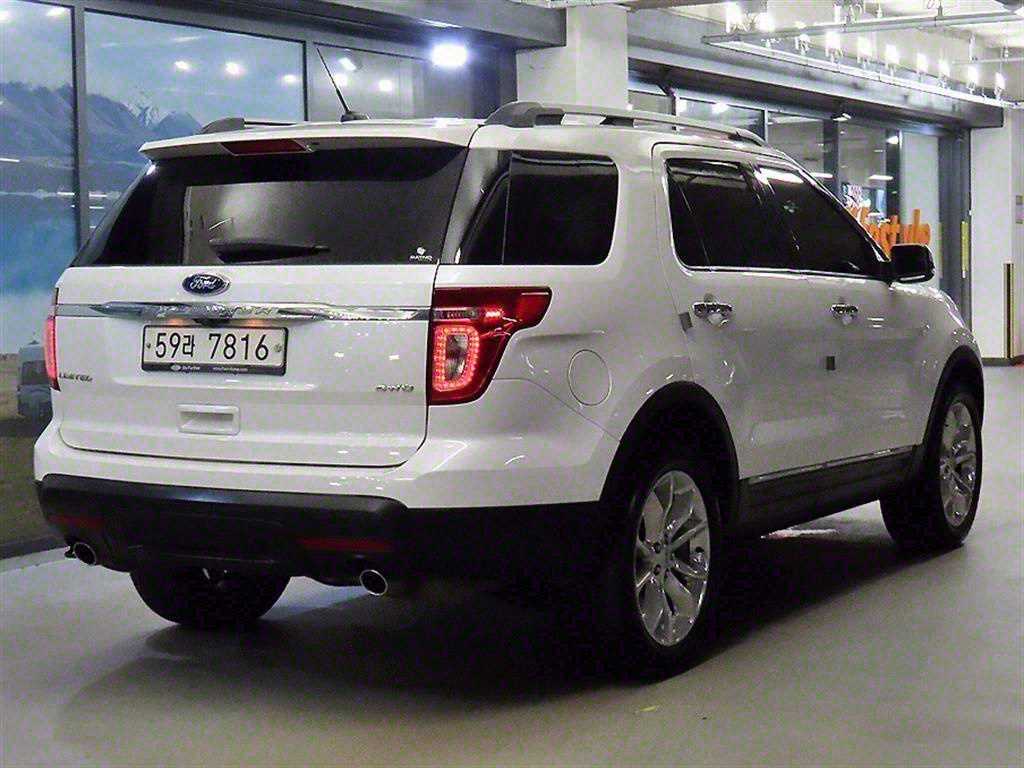 Ford Explorer - Vista 4