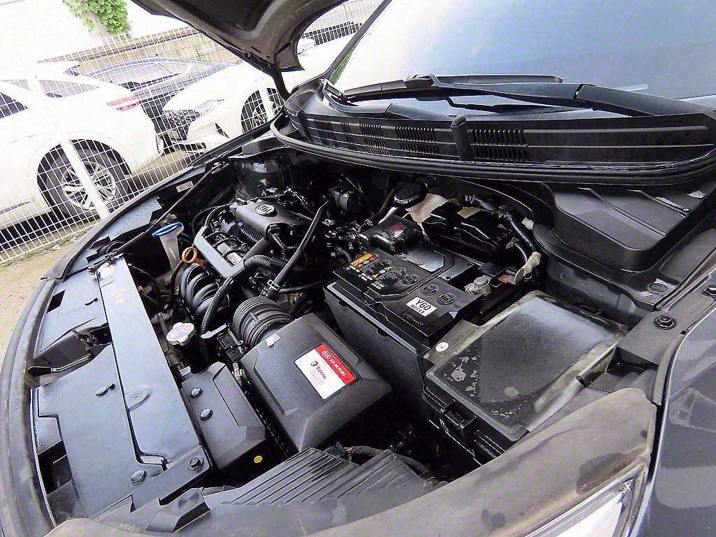 KIA Stonic 2020 Gris - Importación desde Corea - HF Imports Iquique - Foto 16