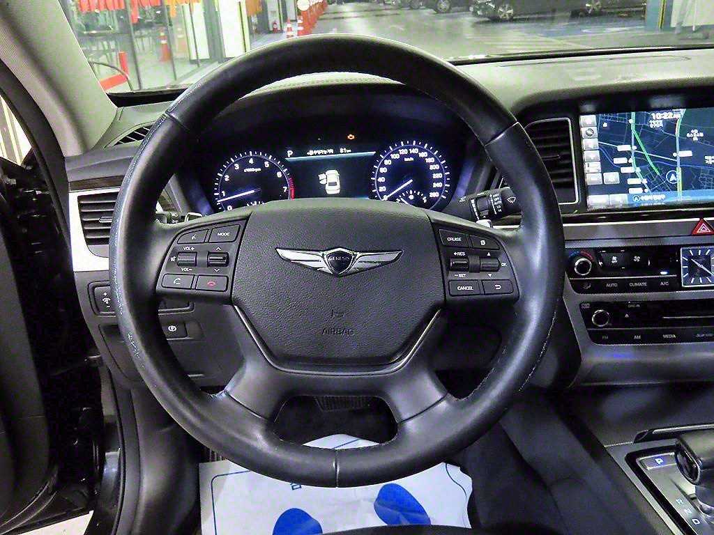 Genesis G80 - Vista 8