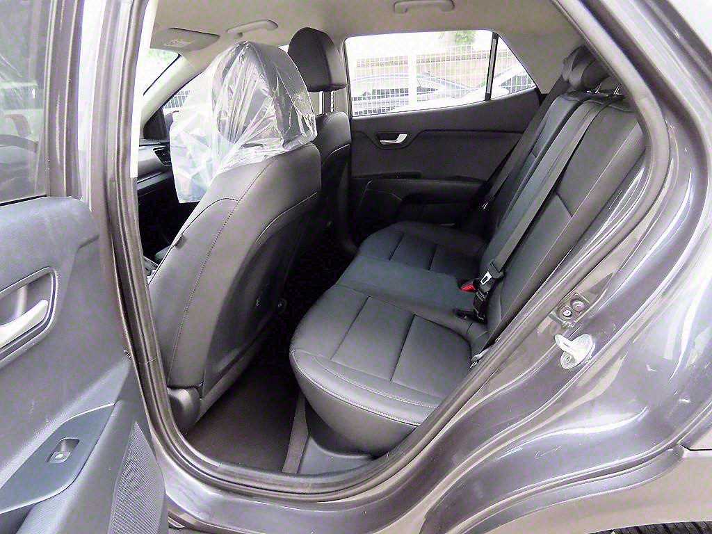 KIA Stonic - Vista 6