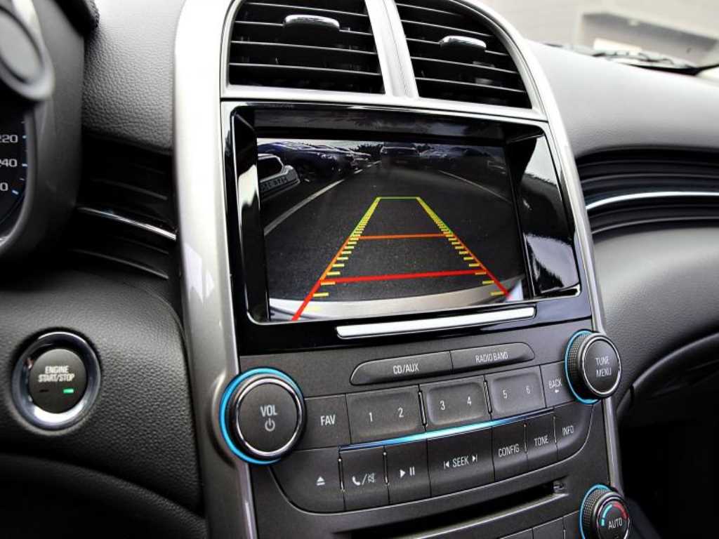 Chevrolet Malibu - Vista 11